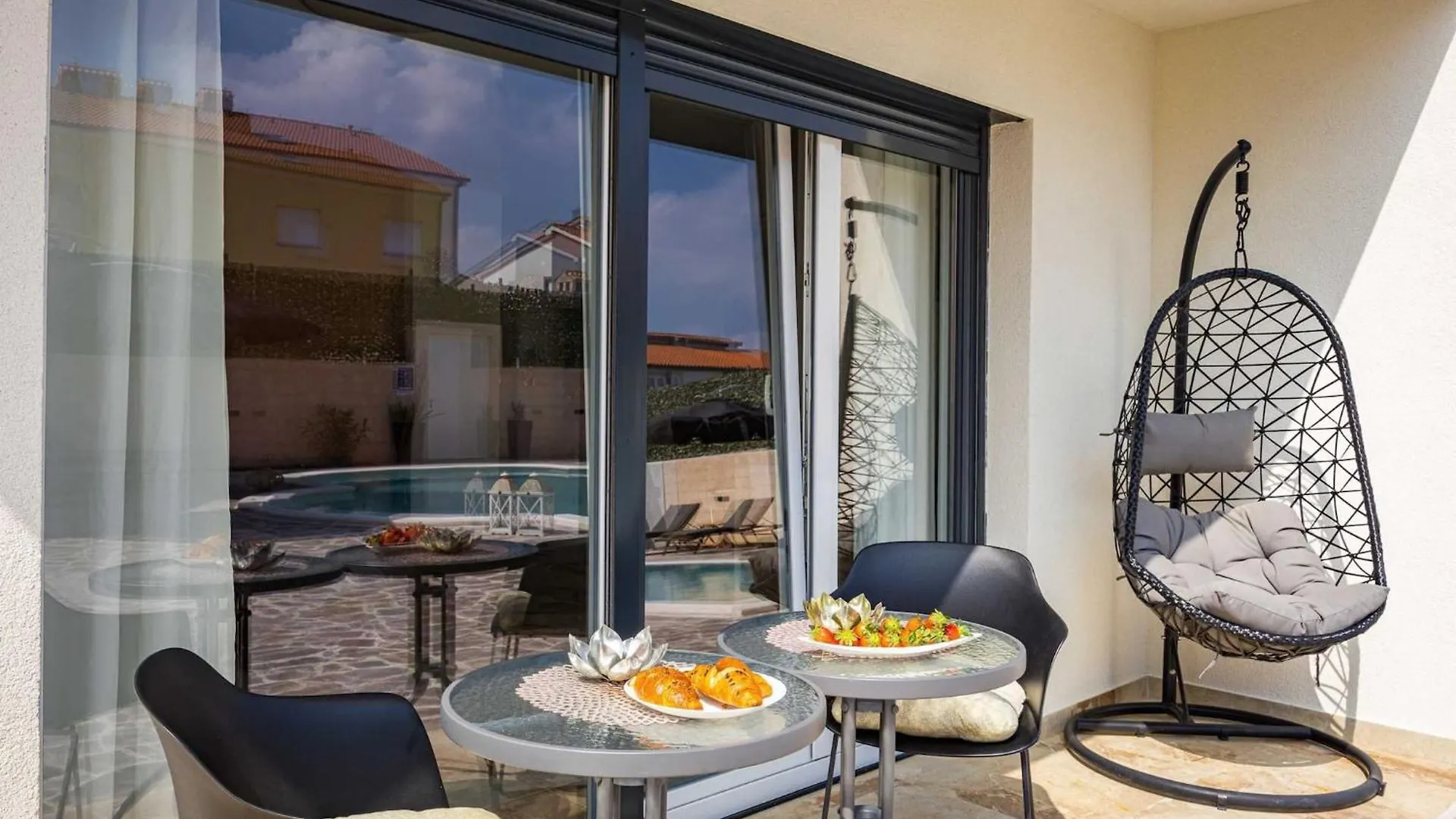 Villa Nur Amela